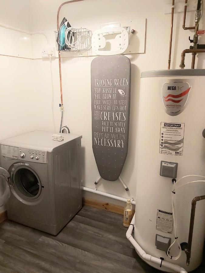 Inverness City Centre Apartment With Elevator And Google Chromecast Exterior foto